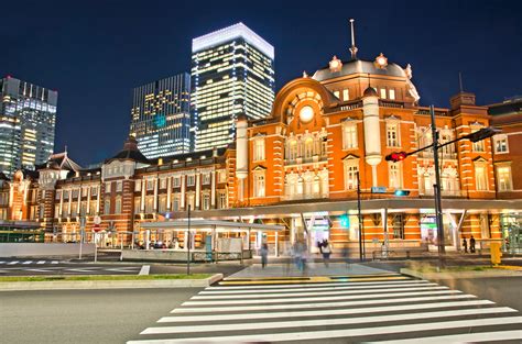 大手町駅から東京駅 歩き - 都市の迷宮を探検する